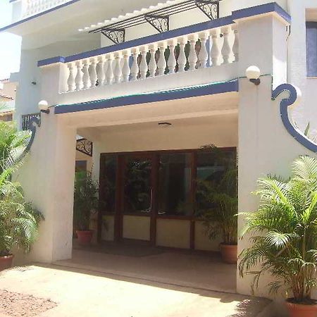 Hotel Brisa Marina Caranzalem Esterno foto