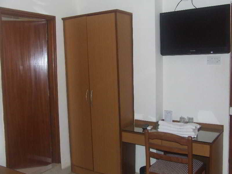 Hotel Brisa Marina Caranzalem Esterno foto